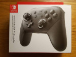 **NEW/SEALED** Genuine Nintendo Switch Pro Controller