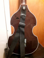 Nintendo wii Beatles rock band wireless hofner guitar like new