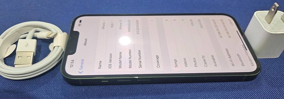 Green Iphone 13 Unlocked 128GB 100% Battery Health!