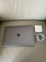 MacBook Pro 13" 2.3GHz i7 32GB 1TB 2020 model