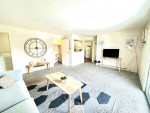 1bd 1ba, Close to Airport, Spacious Floorplans
