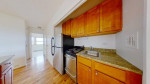 Near Uptown 2nd 3rd mo FREE, Lakeviews, Doorman, Garage, Gym