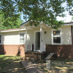 Check Out this 4 BEDROOM 1.5 Bath Home in Simpsonville - Lots of Room!