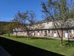 Beautifully updated 2 bedroom townhouse!