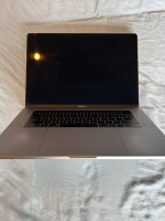 15" Apple MacBook Pro Retina display 2017 1 TB storage