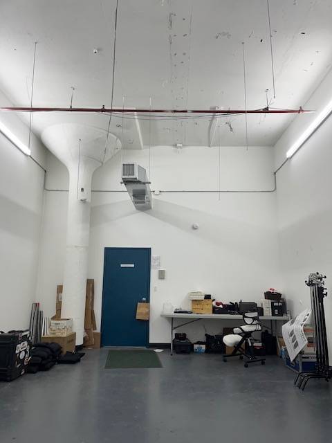 $600 / 120 ft2 COMPLETELY PRIVATE STUDIOS FOR LEASE