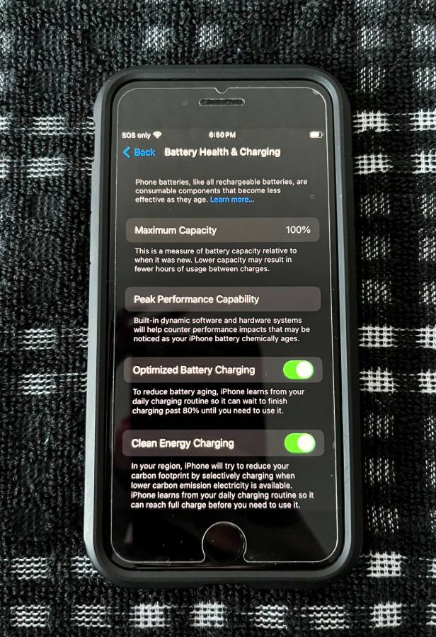 iPhone SE 3rd Gen. *New, Unlocked & Perfect Condition*