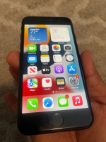 Iphone SE 64gb (2nd gen) factory unlocked already  no issues at all