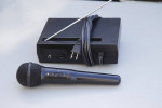 Wireless Microphone Karaoke DJ Stage Home Theater Uses 9 v. Battery