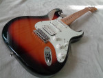 2015 Fender Standard MIM Stratocaster Guitar Maple Neck Sunburst.