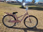 Ladies Cruiser Huffy Marietta 26-inch wheels
