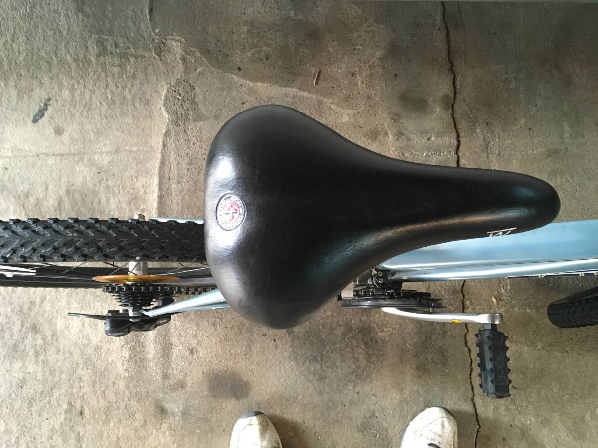 LADIES OR MENS SCHWINN TRAVERSE 26" BEACH OR STREET BIKE