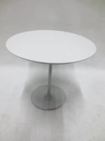 Dizzie Side Table by Arper