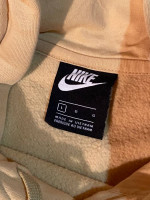 Box of Men’s long sleeve tops (7 items)