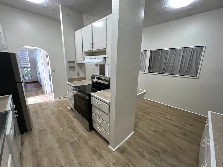 2bedrooms house available for rent in (your location)