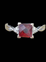 10K White Gold Red Stone Ring  - Size 7 - 2.2g