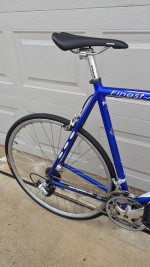 61cm Fuji 21 spd aluminum frame, 700x28c, flat bar, new rebulld