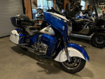 2019 Indian Motorcycle® Roadmaster® Icon Series Brilliant Blue/Pearl