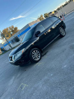 2016 Nissan Pathfinder 98,000 mi