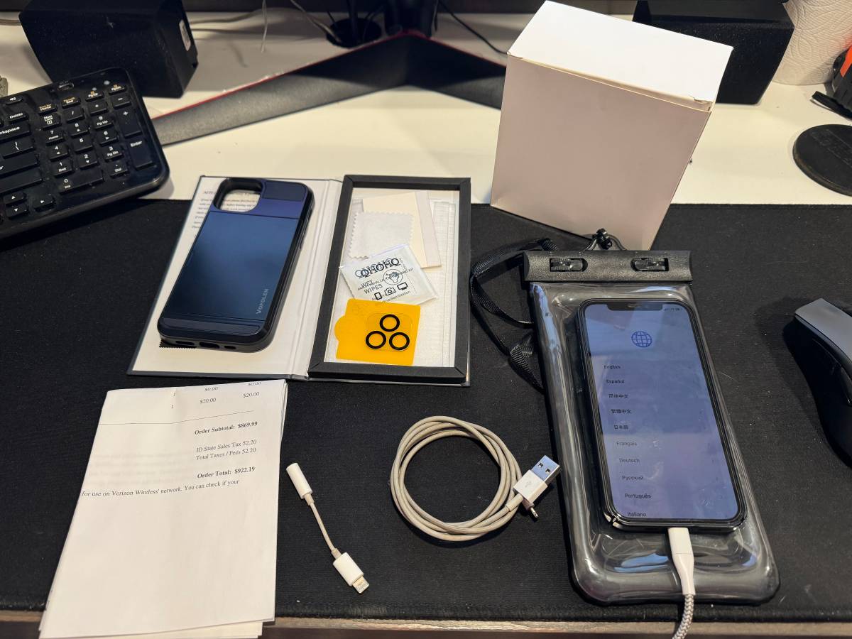 Black Iphone 12 128gb bundle