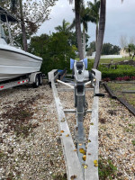 Aluminum dual axle boat trailer