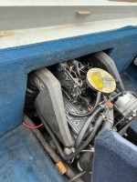 1987 Seaswirl 19ft 4.3 V6 ski boat