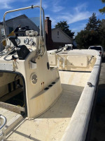 2005 Carolina Skiff 198