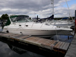 1998 Wellcraft Martinique 3200 Express Cruiser