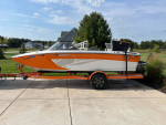 Tige R20 Wakesurf Boat