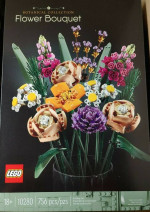 New sealed Lego Valentine Roses Bouquet Lovebirds Bee Cuspid Dog Bear